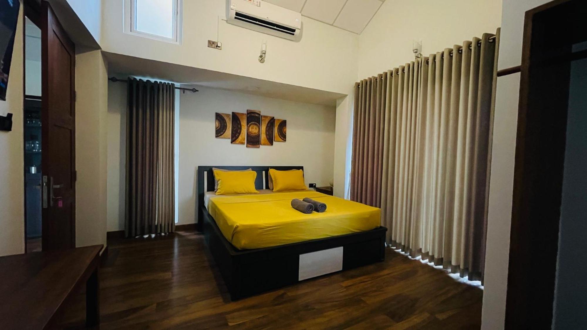 Sun Dove Suite Kandy Exterior photo