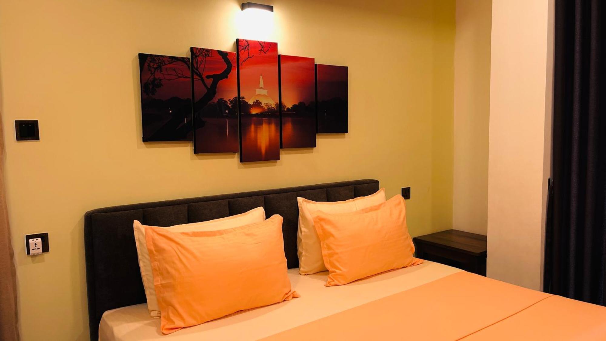 Sun Dove Suite Kandy Exterior photo