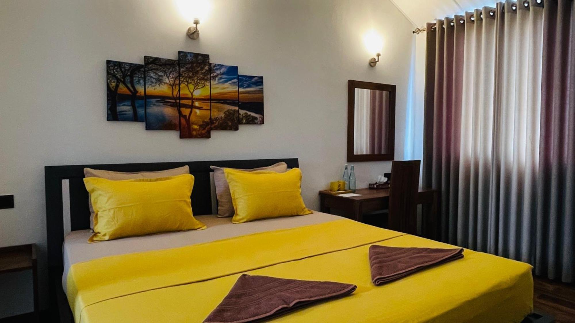 Sun Dove Suite Kandy Exterior photo